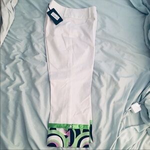 Brazilian capris in white w/adorable ruffles NWT